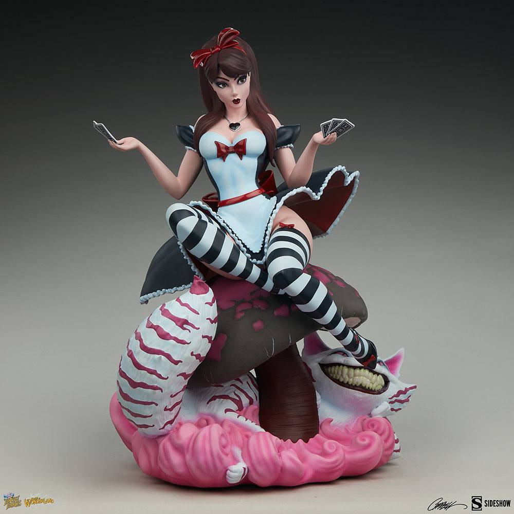 Fairytale Fantasies Collection Statue Alice in Wonderland Game of Hearts Edition 34 cm