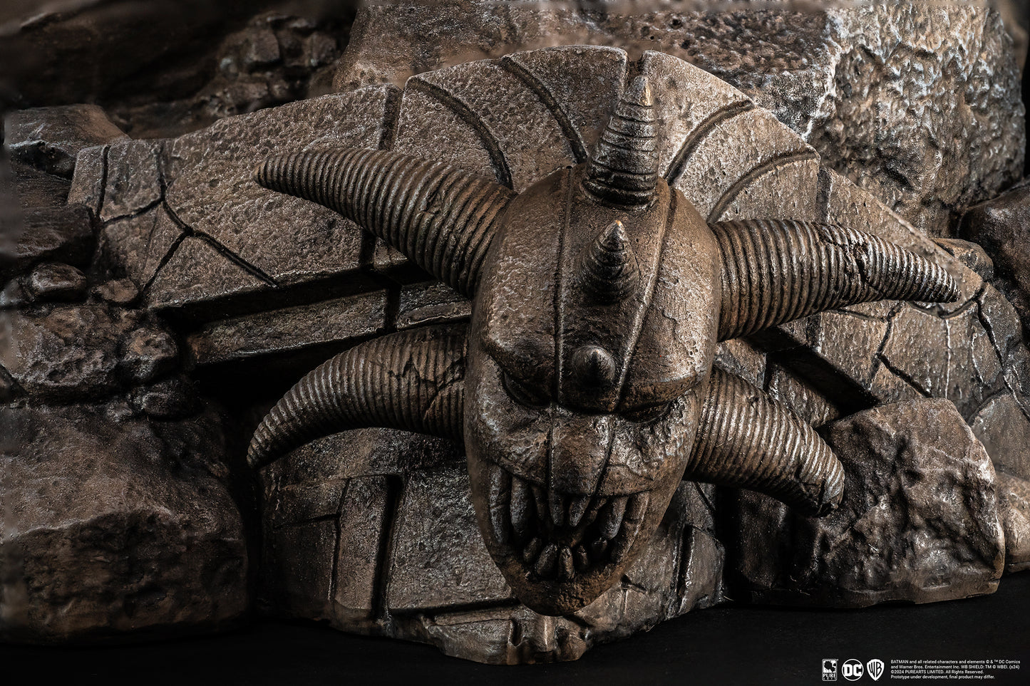 Batman: Batman & Catwoman 1/4 Scale Statue Standard Edition