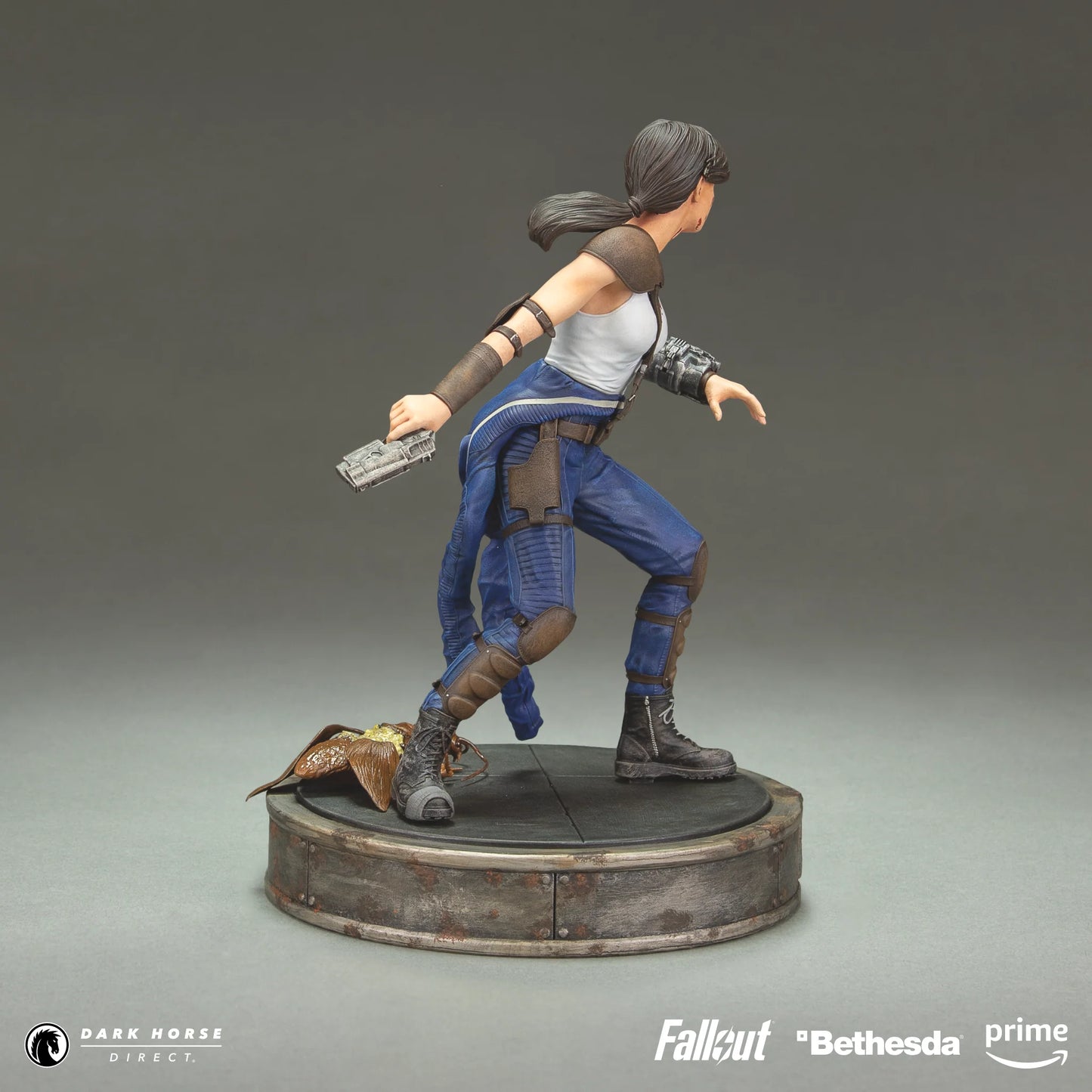 Fallout PVC Statue Lucy 18 cm
