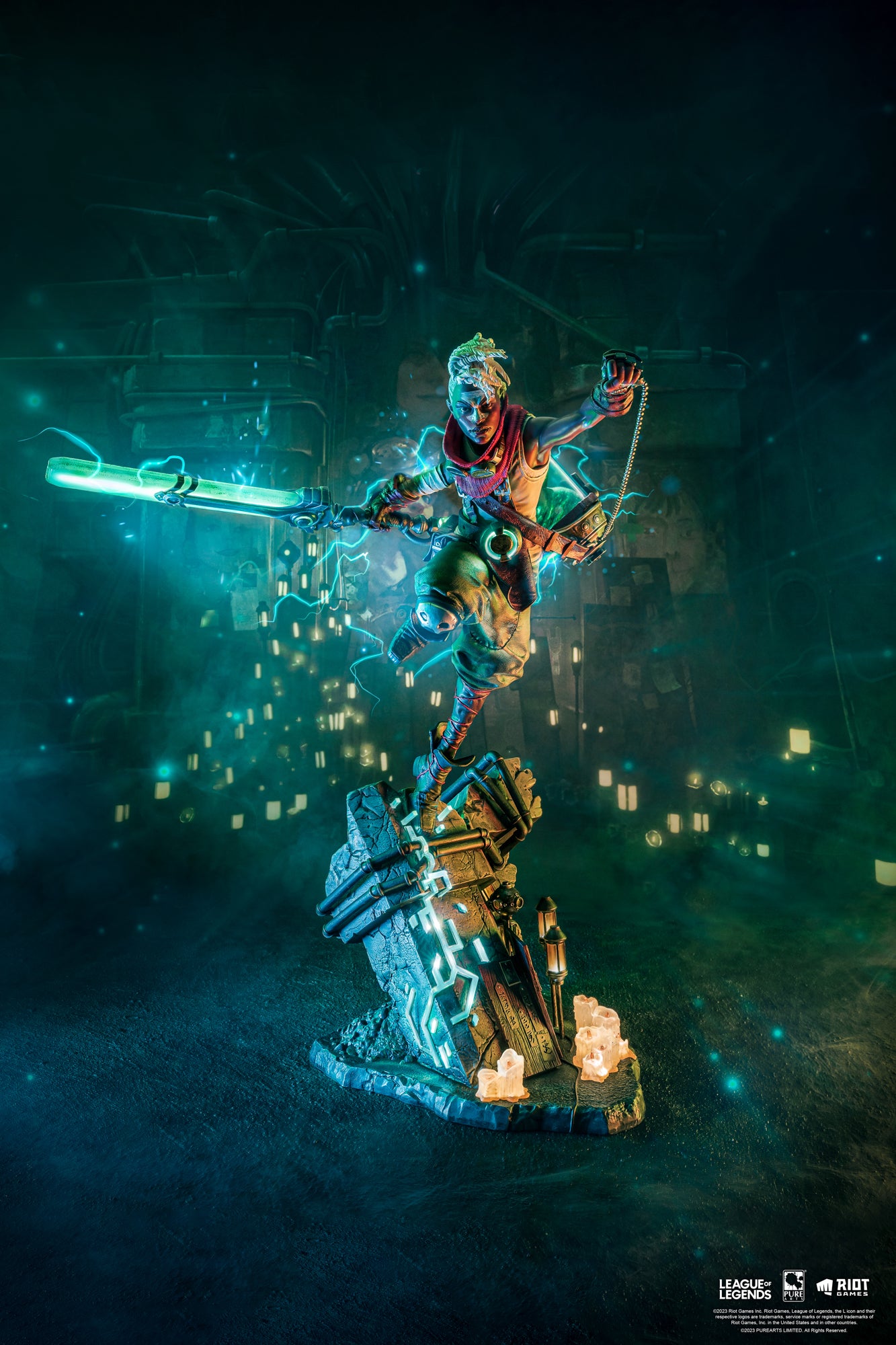 League Of Legends : Ekko 1:4 Scale Statue