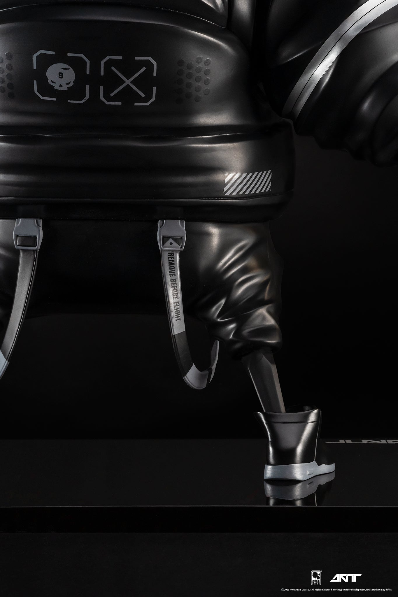 Daytoner Design MASTER 9 EYES: ANTI GRAVITY 1/6 RESIN