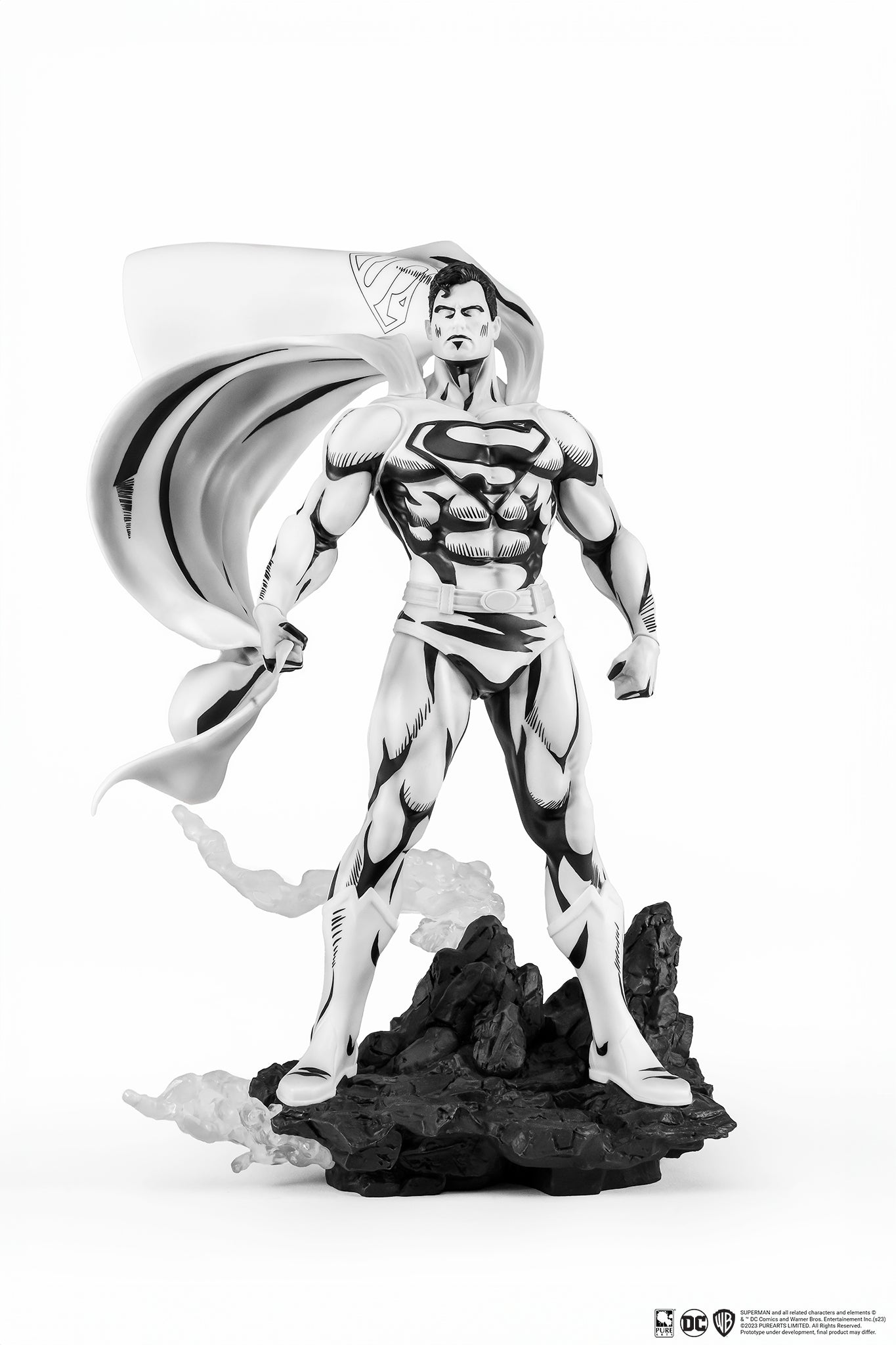 SDCC 2024 DC HEROES : Superman B&W PX PVC 1/8 Statue