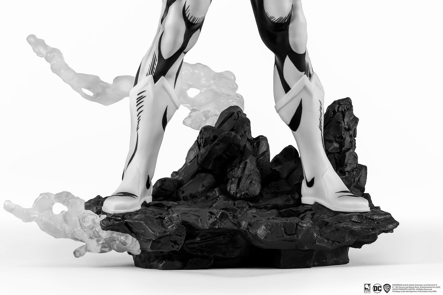 SDCC 2024 DC HEROES : Superman B&W PX PVC 1/8 Statue