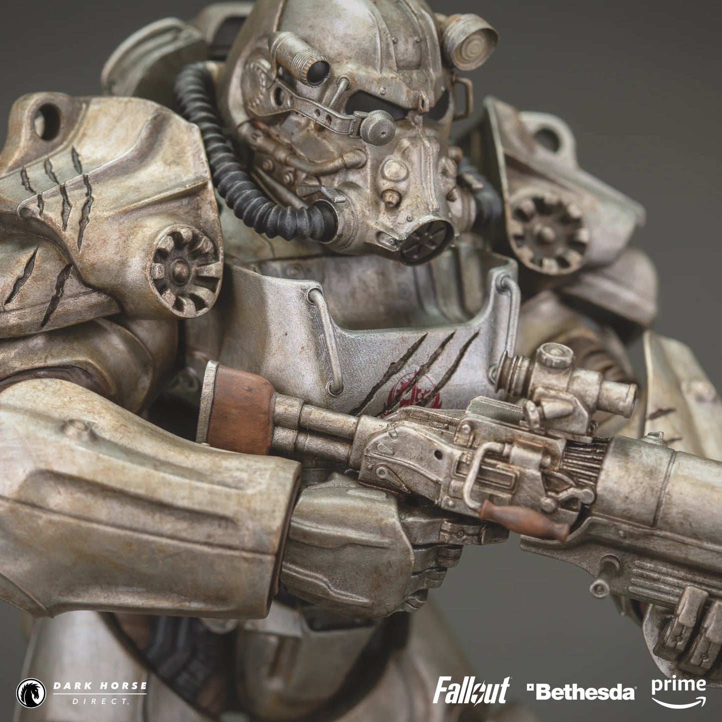 Fallout PVC Statue Maximus 25 cm