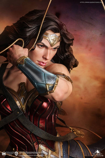 DC Comics: Wonder Woman 1:4 Scale Statue