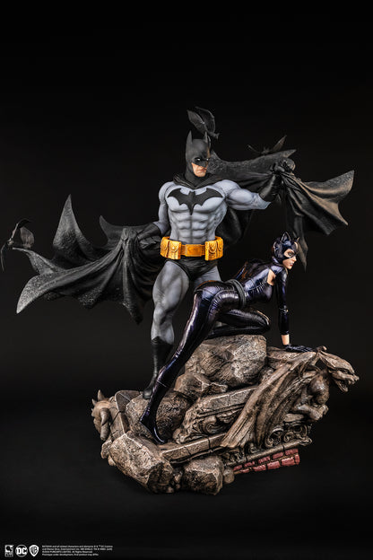 Batman: Batman & Catwoman 1/4 Scale Statue Standard Edition