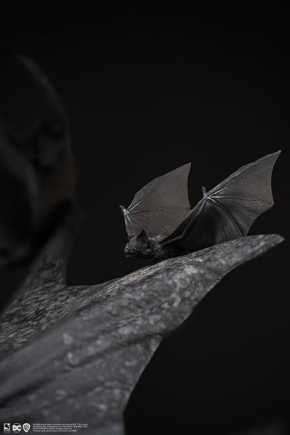 Batman: Batman & Catwoman 1/4 Scale Statue Standard Edition