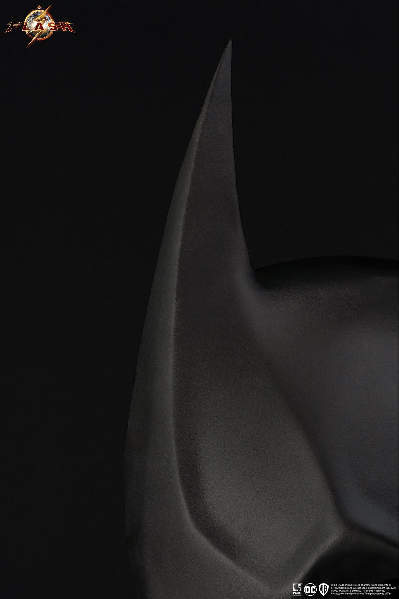 The Flash - Batman 1:1 Scale Cowl Replica