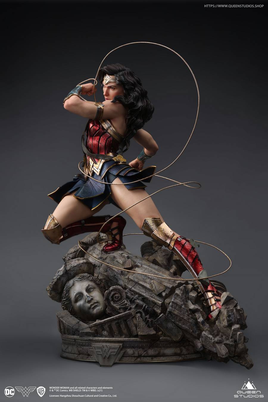 DC Comics: Wonder Woman 1:4 Scale Statue
