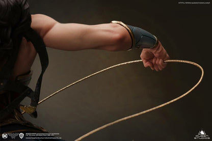DC Comics: Wonder Woman 1:4 Scale Statue