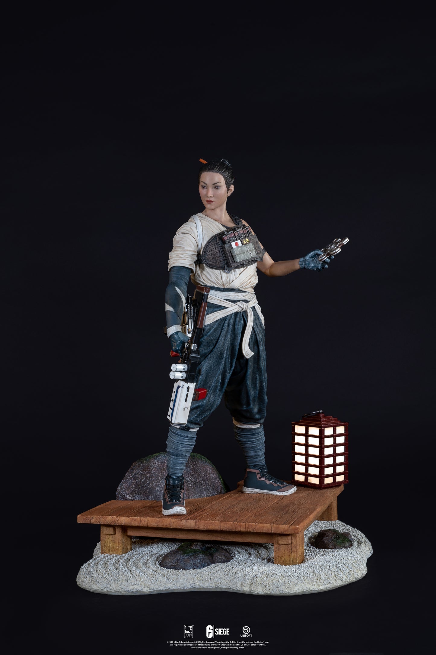 Six Siege - Hibana 1:4 Scale Statue