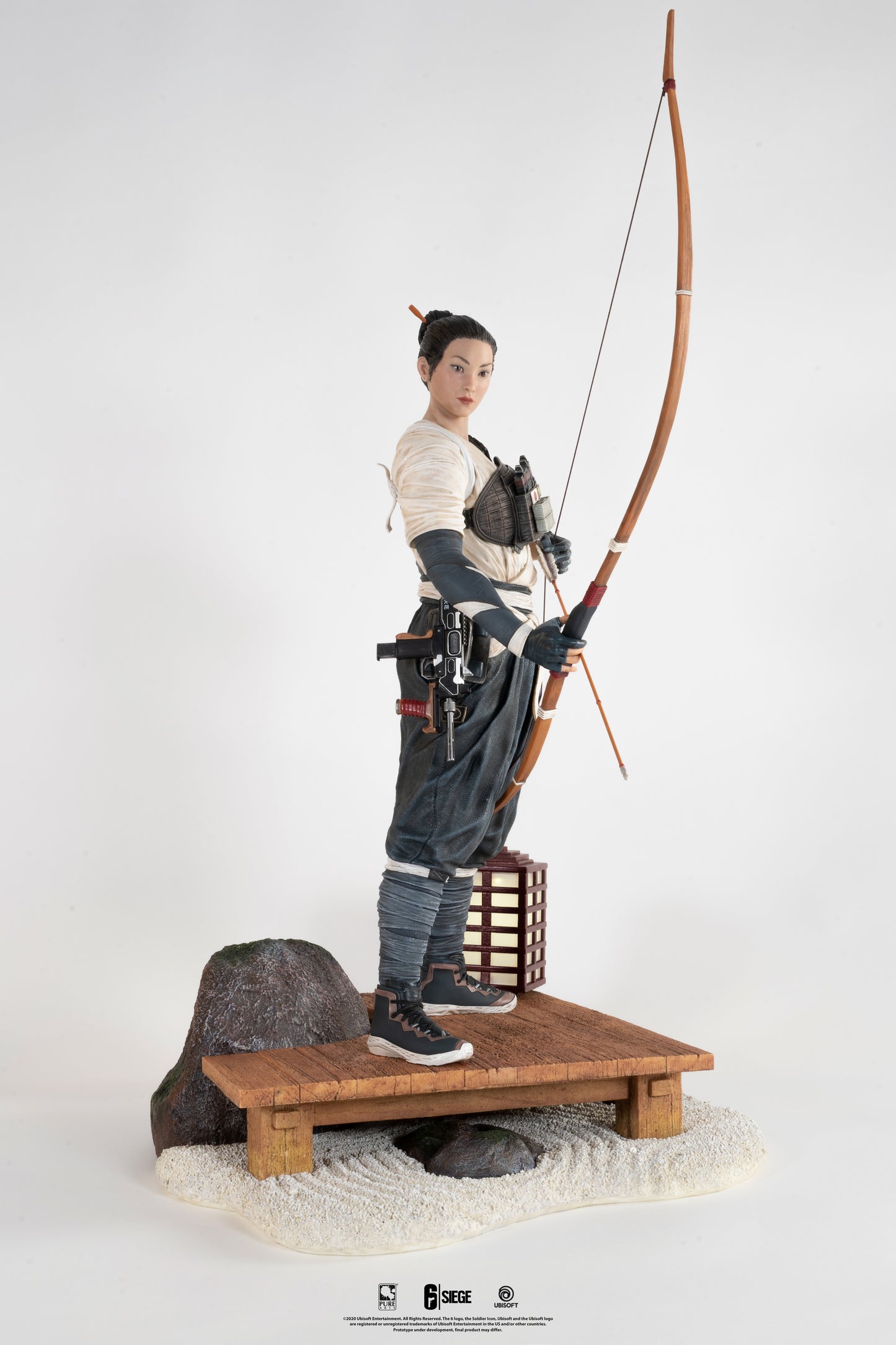 Six Siege - Hibana 1:4 Scale Statue