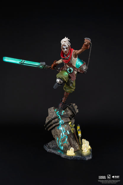 League Of Legends : Ekko 1:4 Scale Statue