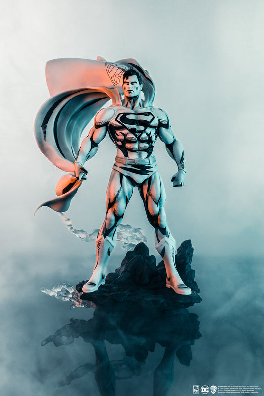 SDCC 2024 DC HEROES : Superman B&W PX PVC 1/8 Statue
