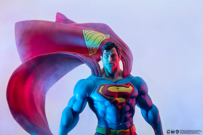 DC HEROES : Superman Classic PX PVC 1/8 Statue