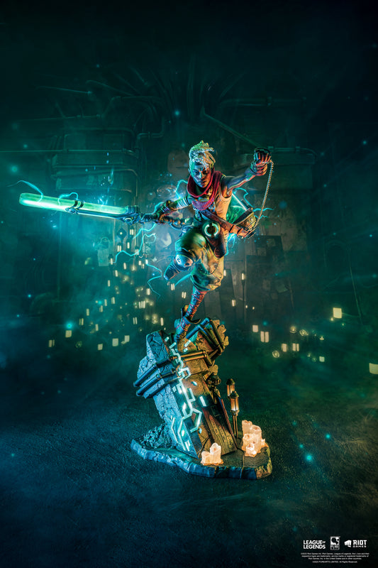League Of Legends : Ekko 1:4 Scale Statue