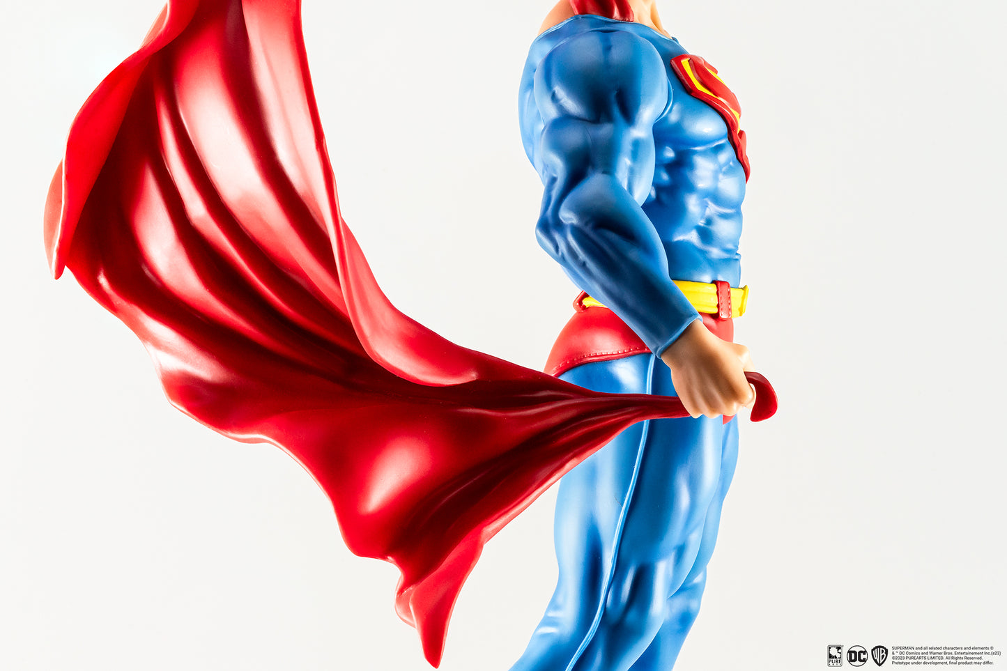 DC HEROES : Superman Classic PX PVC 1/8 Statue