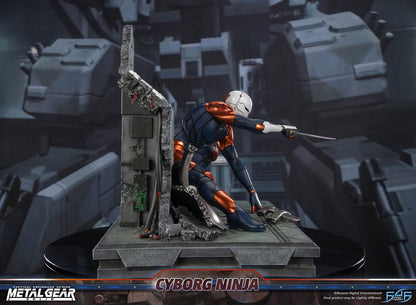 Metal Gear Solid Statue Cyborg Ninja (Gray Fox)