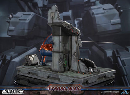 Metal Gear Solid Statue Cyborg Ninja (Gray Fox)