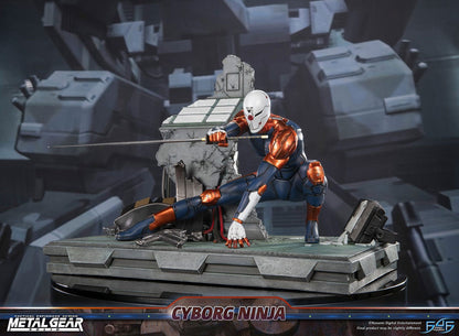 Metal Gear Solid Statue Cyborg Ninja (Gray Fox)