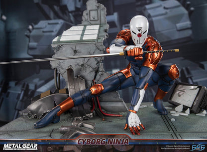 Metal Gear Solid Statue Cyborg Ninja (Gray Fox)