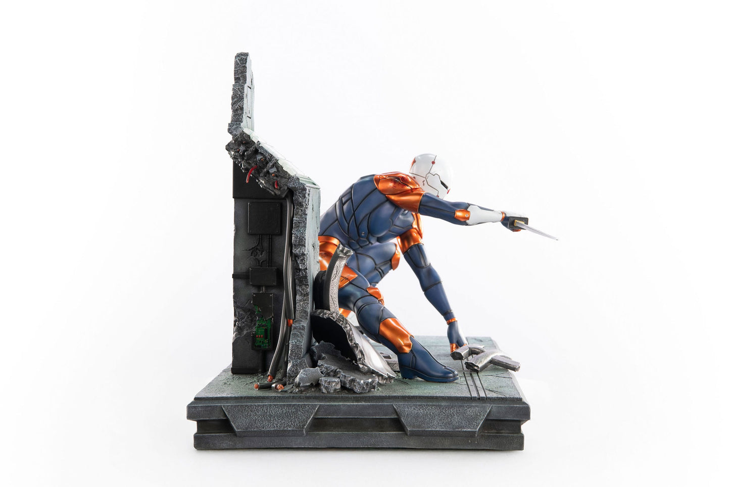Metal Gear Solid Statue Cyborg Ninja (Gray Fox)